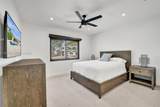 915 7th St - Photo 29