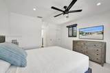 915 7th St - Photo 32