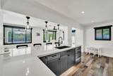 915 7th St - Photo 8