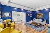 2463 Pine Tree Dr - Photo 3