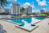 800 Parkview Dr - Photo 4