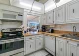 800 Parkview Dr - Photo 9