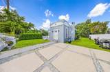 844 29th St - Photo 1