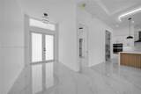 704 Clayton - Photo 9