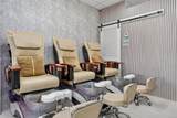 Full Service Beauty Salon On 8 Street - Photo 9