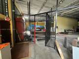 611 11th St - Photo 10