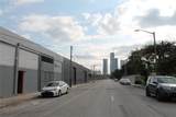 611 11th St - Photo 3