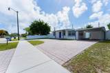 1474 48th Ct - Photo 3
