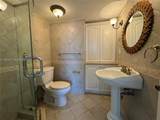 2555 Collins Ave - Photo 21