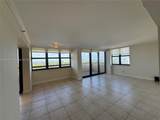 2555 Collins Ave - Photo 35