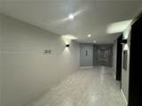 2555 Collins Ave - Photo 40