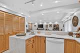 333 20th Ave - Photo 16