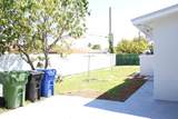 2411 6th St - Photo 19