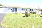 2411 6th St - Photo 2