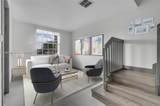 1720 33 Av - Photo 2