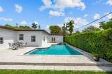 1540 Urbino Ave - Photo 18