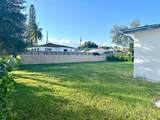628 6th Ave - Photo 5