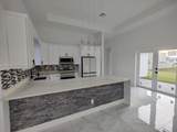 716 37TH AVE - Photo 4