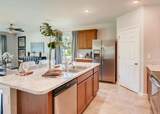 1109 Colonnade - Photo 3