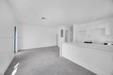 2956 44 ST - Photo 10