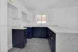 2956 44 ST - Photo 12