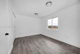 2956 44 ST - Photo 13