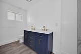 2956 44 ST - Photo 16