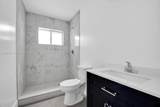 2956 44 ST - Photo 21
