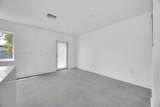 2956 44 ST - Photo 8