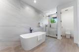 1122 10th Ave - Photo 22