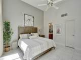 2667 Parkview Dr - Photo 23