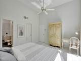 2667 Parkview Dr - Photo 24