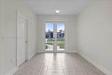 2804 11th St W - Photo 2