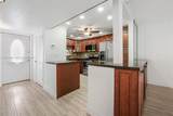 711 Hollybrook Dr - Photo 11