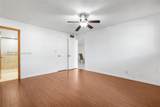 711 Hollybrook Dr - Photo 15