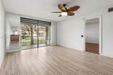 711 Hollybrook Dr - Photo 2