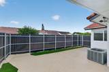 4530 143 PL. - Photo 18