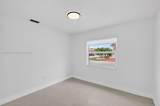 4530 143 PL. - Photo 24