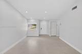 4530 143 PL. - Photo 37
