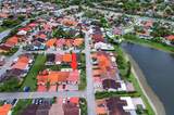 4530 143 PL. - Photo 43