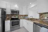 1031 Pine isle Ln - Photo 8