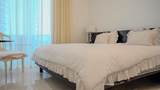 15901 Collins Ave - Photo 16