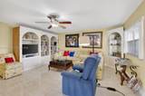 537 Brittany L - Photo 3