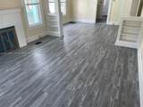 1870 Lakeview Rd - Photo 4