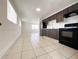 1610 25th St - Photo 2