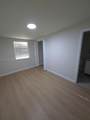 720 33rd Ter - Photo 4