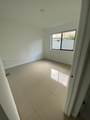423 27th St - Photo 8
