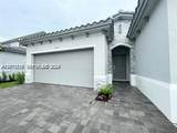 863 26th Ter - Photo 4