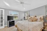 8749 Belle Aire Dr - Photo 17
