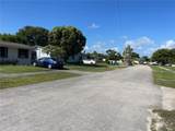 9711 162nd St - Photo 2